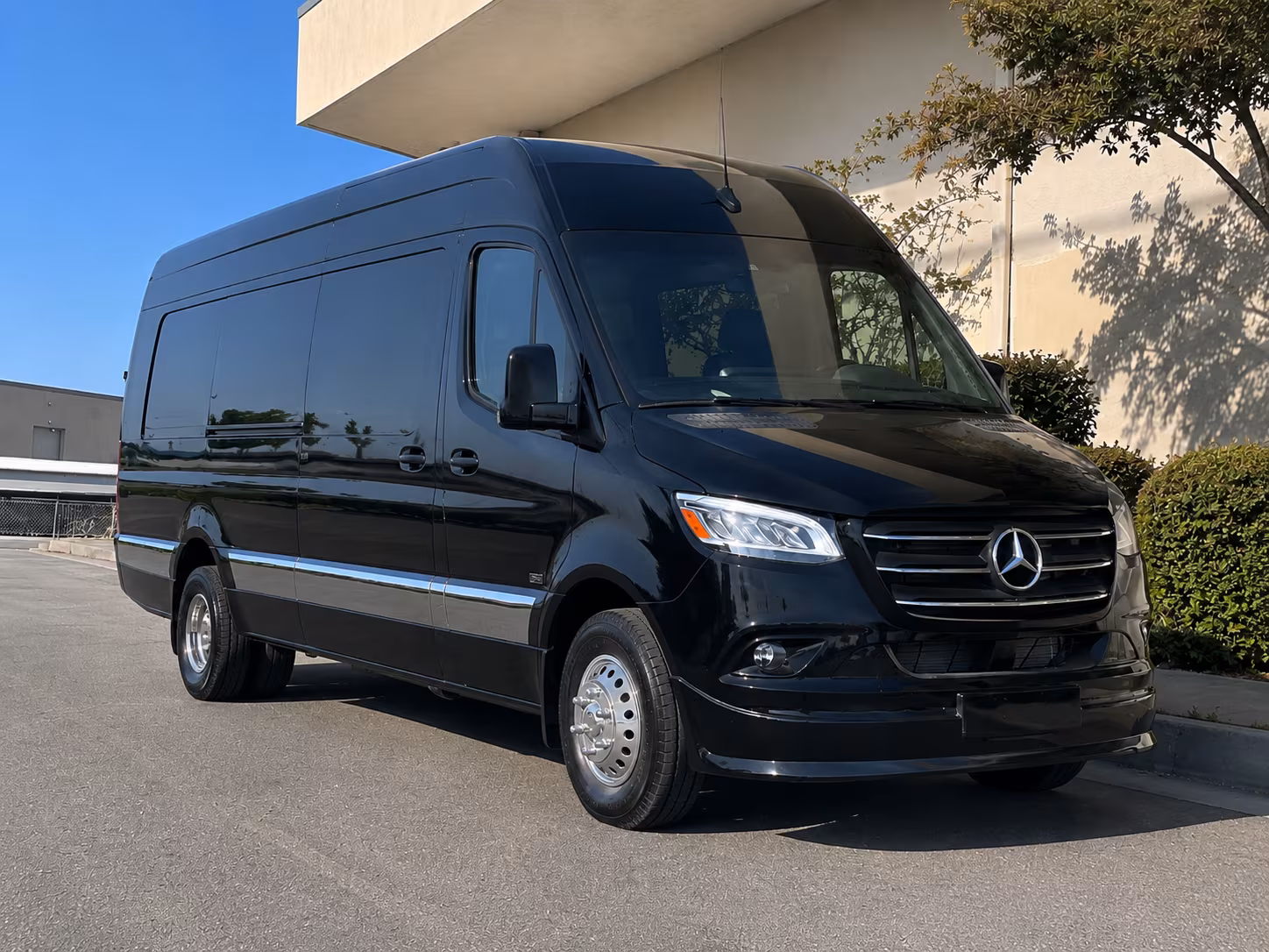 arrange transportation for your next airport transfer 5