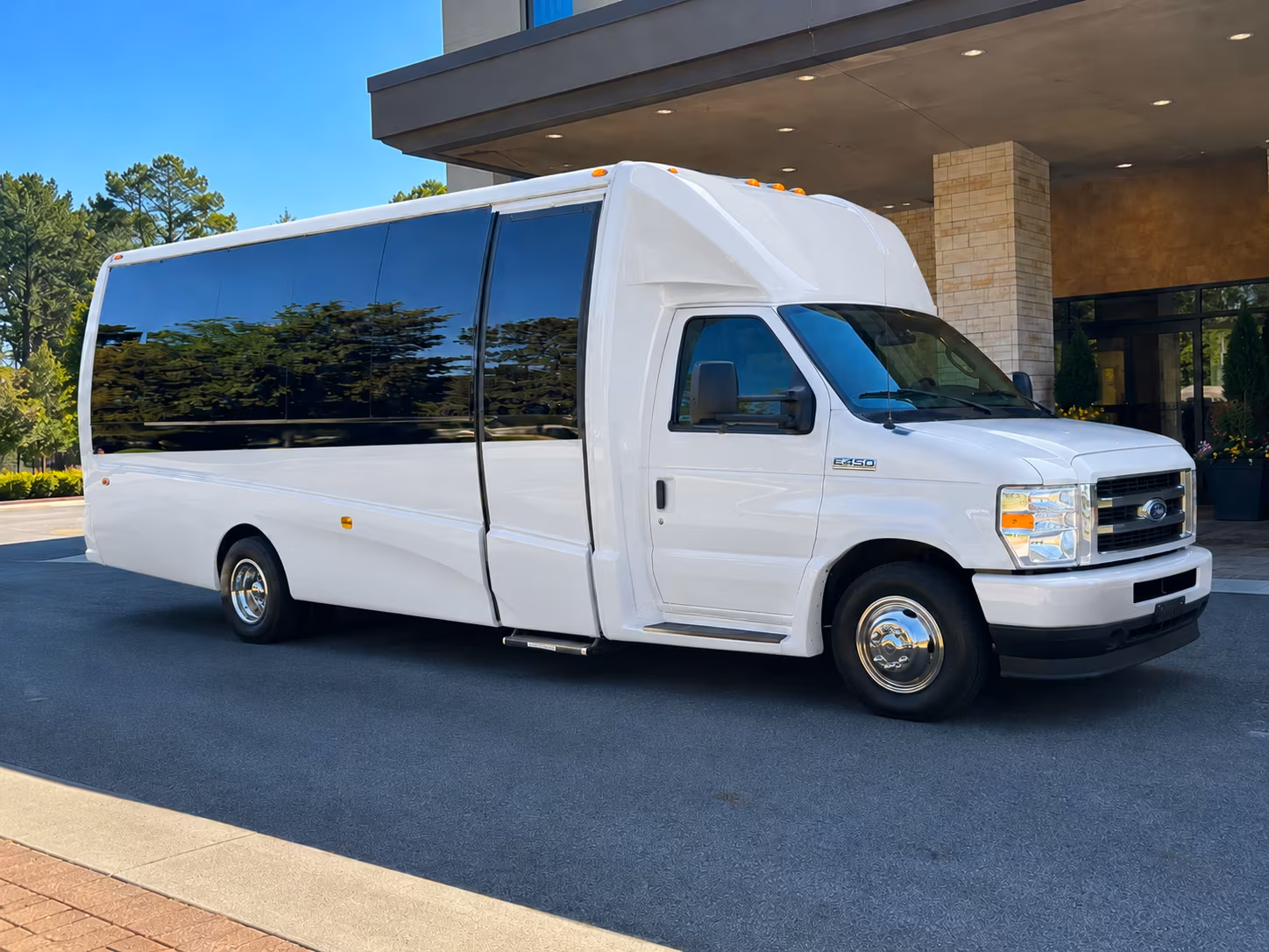 arrange transportation for your next convention or trade show 1