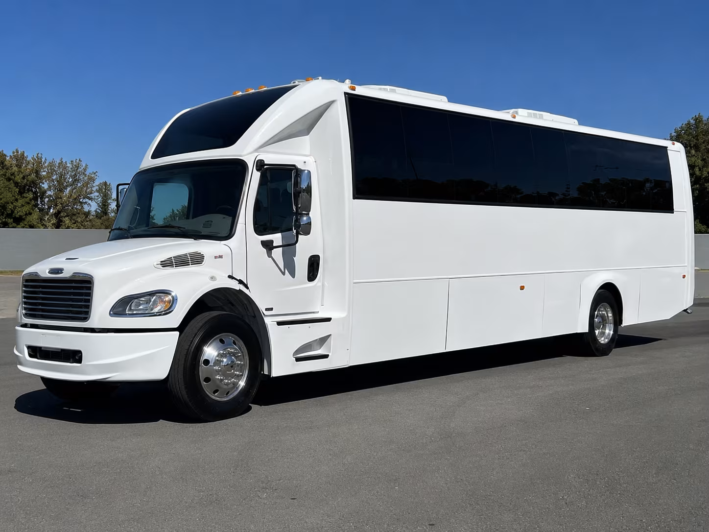 bachelorette party buses for colorado springs winery and brewery tours