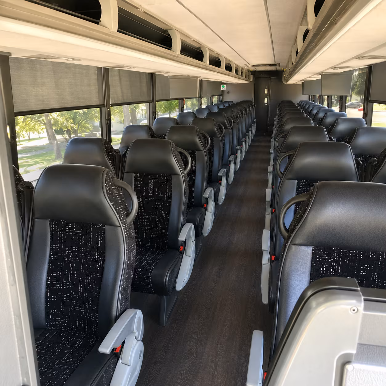 charter bus and minibus rentals to colorado springs airport cos