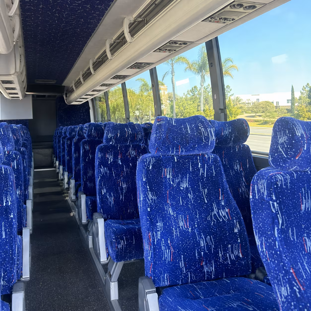 charter buses for natural landmark field trips around colorado springs