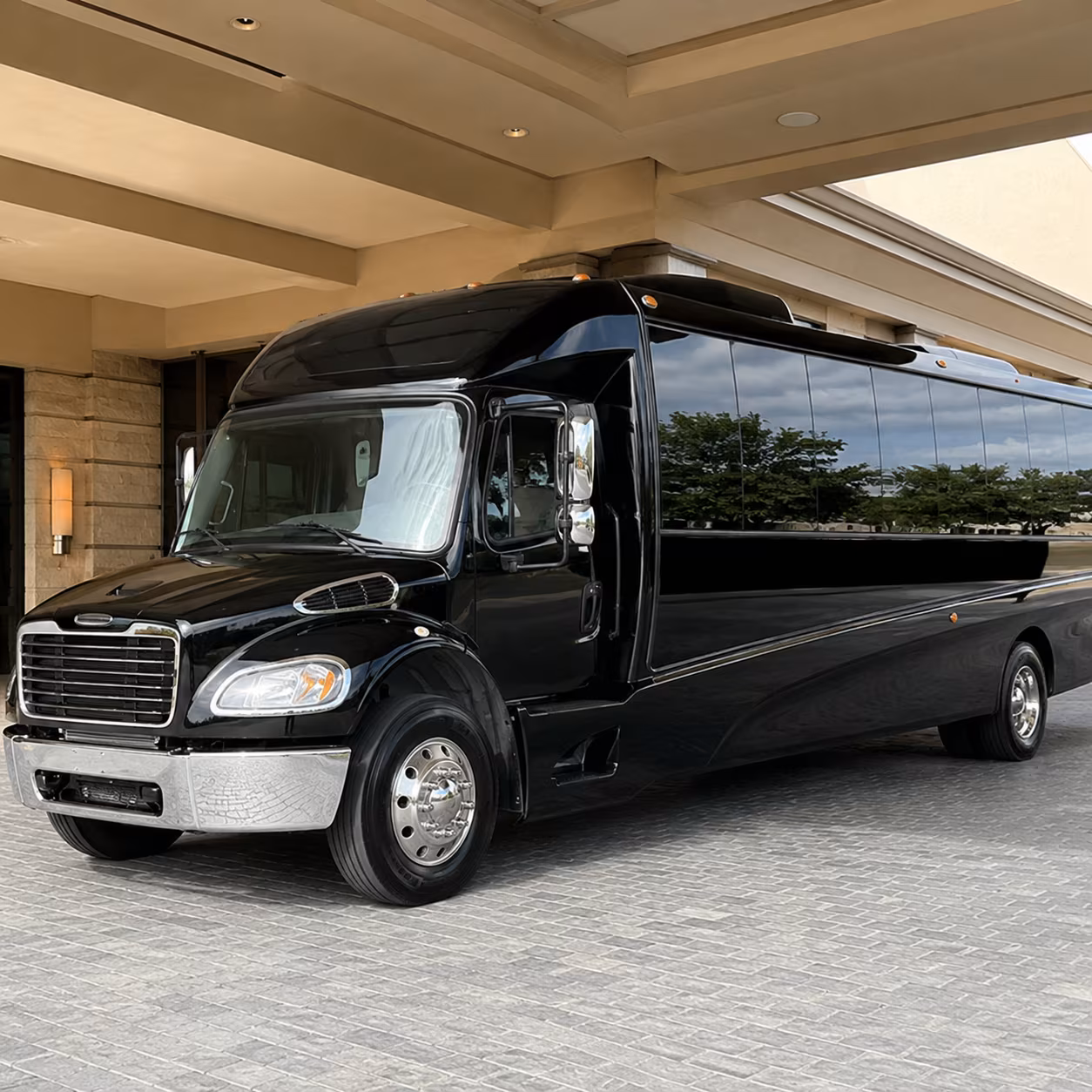 colorado springs 30 passenger minibus