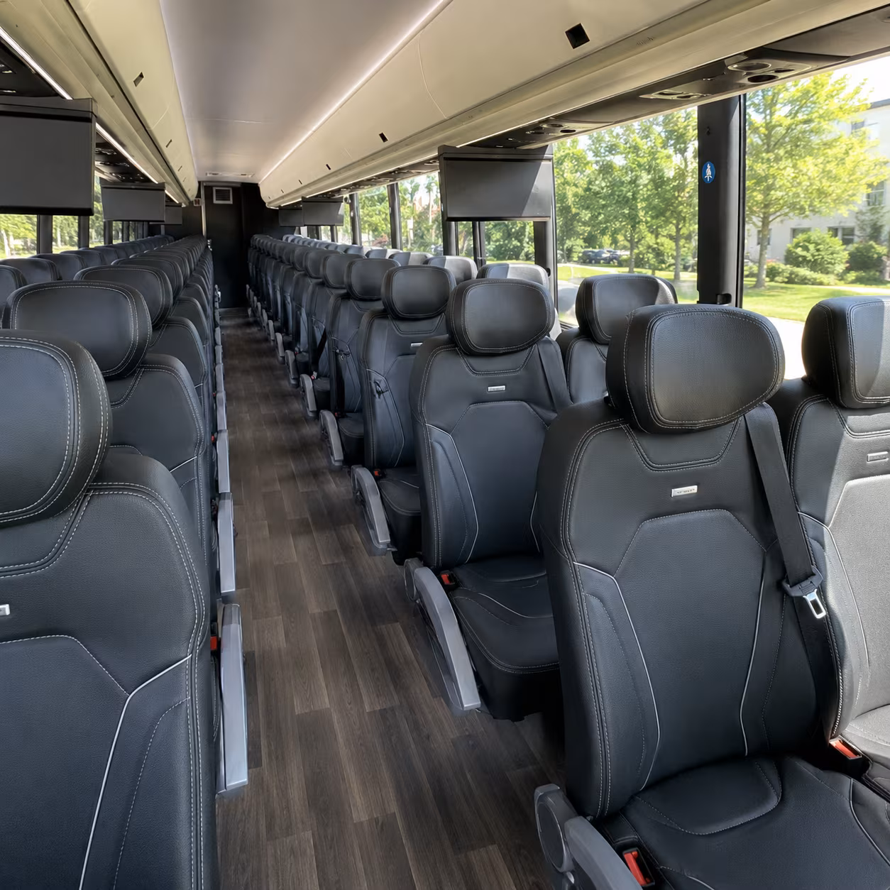 colorado springs minibus rentals