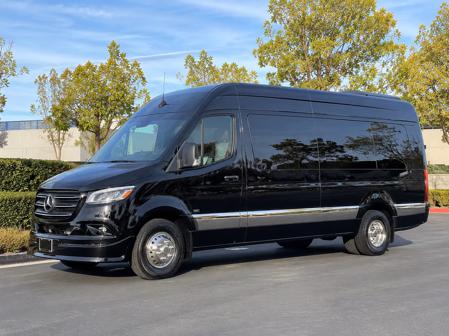 weekly worship shuttle buses for colorado springs congregations